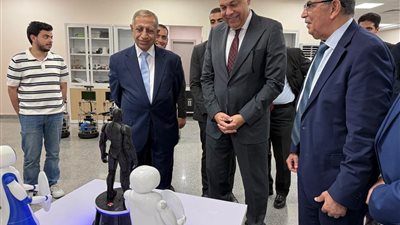 وزير الزراعة يهنئ فلاحي مصر بمناسبة عيدهم الـ74:المزارع المصري خط الدفاع الأول