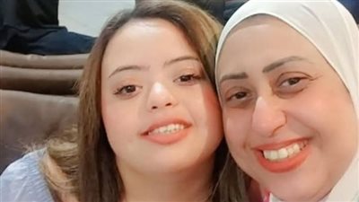 ابتسامة وصبر وسط الزحام.. مواطنة تحكي عن موقف إنساني داخل مكتب تأهيل الجيزة