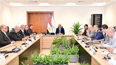 وزير الري ونقيب المهندسين بحث سبل تحسين الأوضاع الوظيفية والمادية للمهندسين