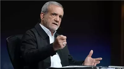 بزشكيان:إيران وعمان توقعان يوم الإثنين اتفاقا بشأن المسار الملاحي في مضيق هرمز