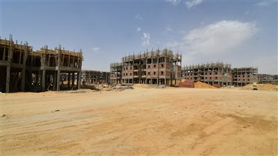 «حولت 67 ألف دولار ومحدش رد عليا».. مصري بالكويت يستغيث بسبب أراضي «بيت الوطن» |خاص