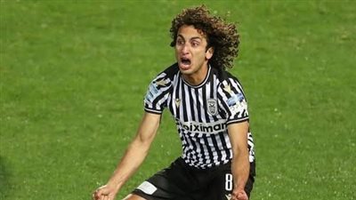 عمرو وردة يرفض الاعتزال ويتمسك بالاستمرار في أوروبا