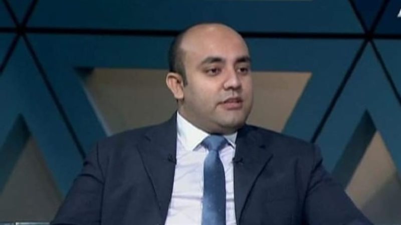 عبد الرحمن طه ، الخبير