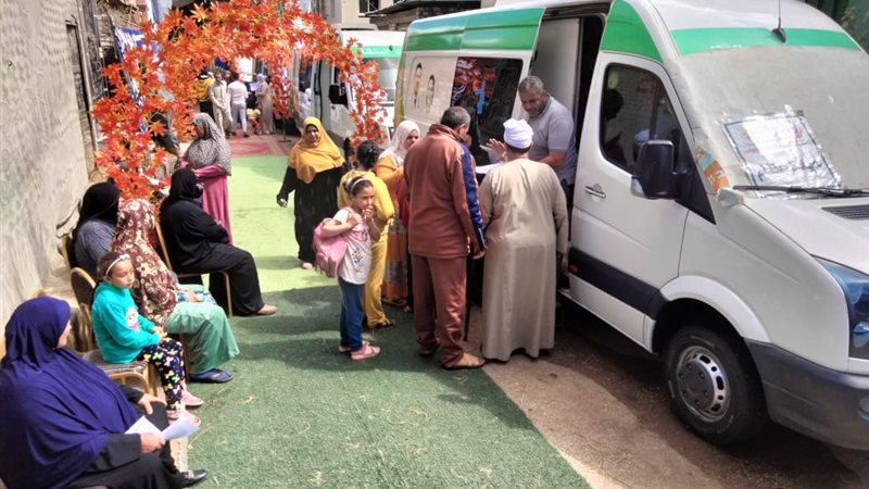 جانب من القافلة العلاجية