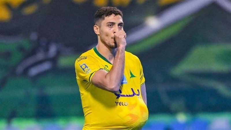 المهاجم الدولي محمد
