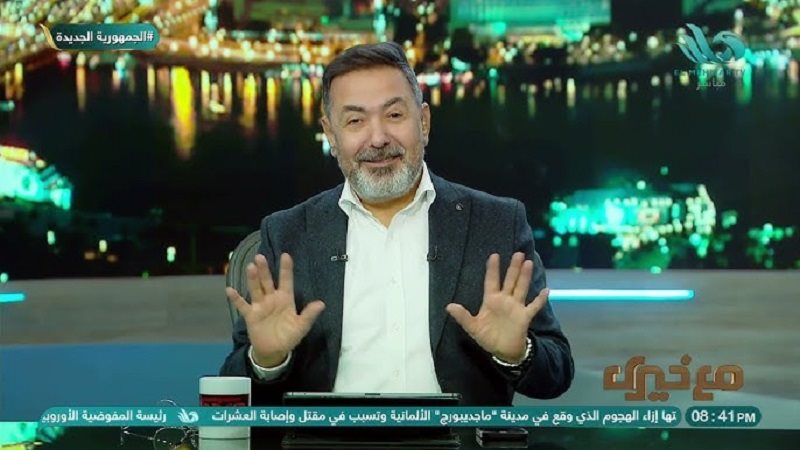 الإعلامي خيري رمضان