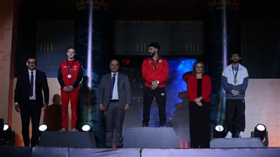 وزير الرياضة يهنيء لاعبي منتخب الجمباز بعد حصولهم علي خمس ميداليات متنوعة