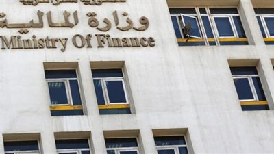 كيف دعمت وزارة المالية أنشطة الإنتاج والتصدير والسياحة؟ 