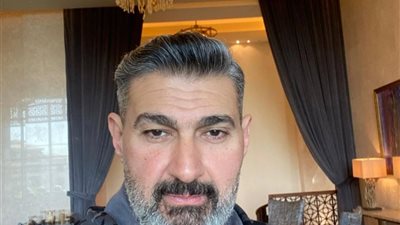 الأفضل .. ياسر جلال ينشر صور وفيديو من منتجع ريجيس بجزيرة السعديات بأبوظبي 