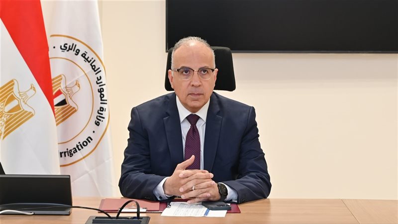 وزير الري والموارد