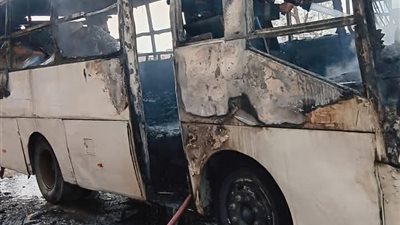 النيابة تحقق في حادث اقتحام أتوبيس لكمين مرور وإصابة فردين