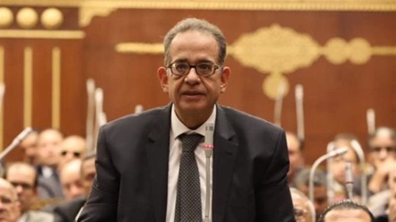 طارق عبدالعزيز