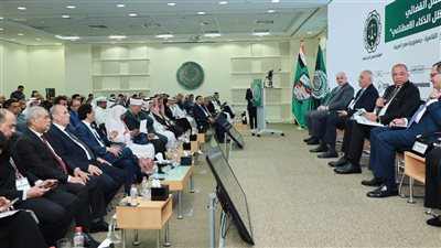 رئيس هيئة النيابة الإدارية يشهد فعاليات المؤتمر العربي الأول للقضاء