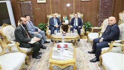 محافظ المنوفية يلتقى وفد الهيئة العامة للاستثمار لبحث الفرص الاستثمارية