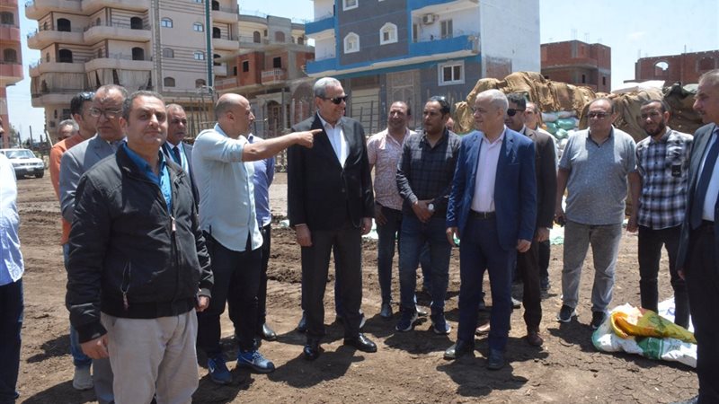محافظ الغربية أثناء