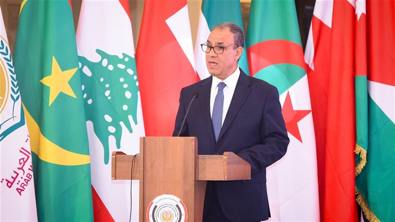 الدكتور بدر عبدالعاطي