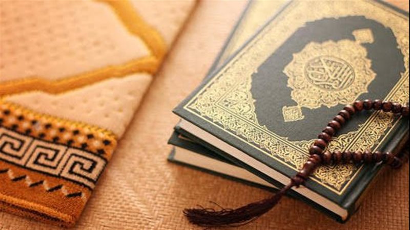 سماع القرآن أثناء