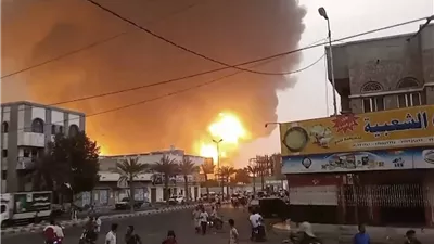إسرائيل تشن 15 غارة على مطار صنعاء ومخاوف لدى منظمات الإغاثة الدولية