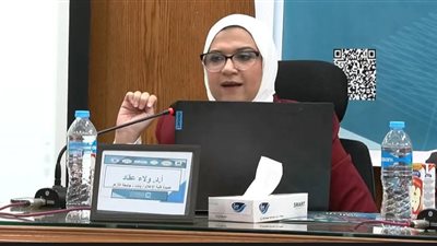عميدة إعلام الأزهر تطالب بميثاق إعلامي لمؤثري الطعام على السوشيال ميديا 