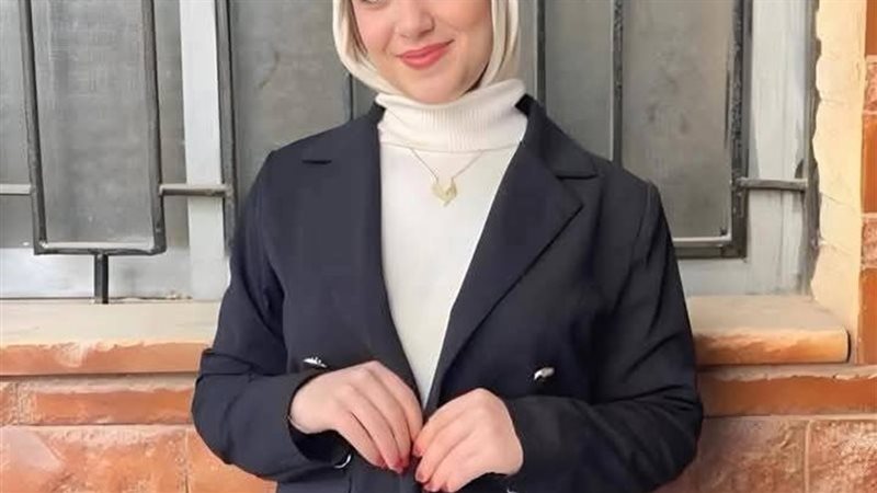 الطالبة