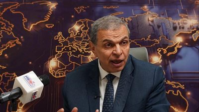 وزير العمل السابق: الربط الإلكتروني يقضي على سماسرة العقود الوهمية|خاص