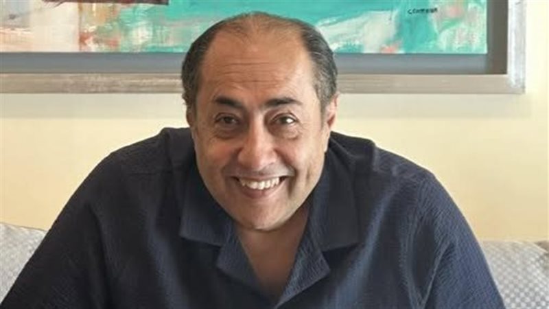 السفير حسام زكي