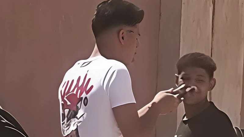العاطل اثناء ترويع