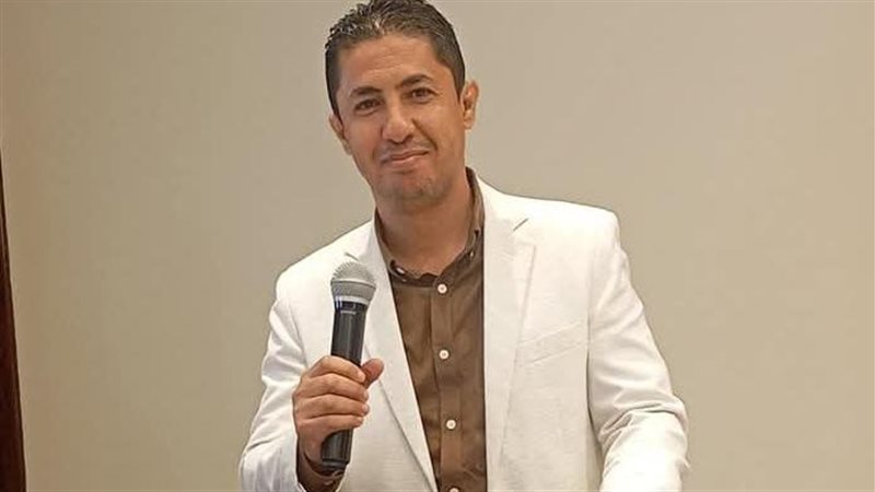الرائد العام المثالي