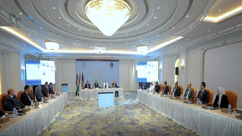 ورشة عربية تستعرض