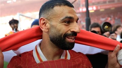 صراع العمالقة.. محمد صلاح يطارد حلم الحذاء الذهبي الأوروبي