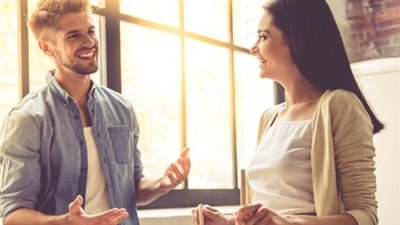 منها التقدير المتبادل.. تعرف على طرق تحسين التواصل بين الزوجين