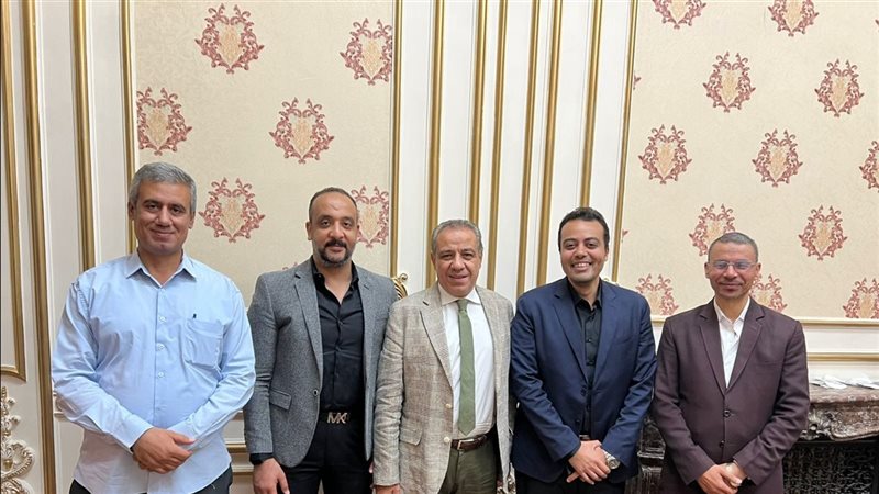 عويس والشاذلى والخياط