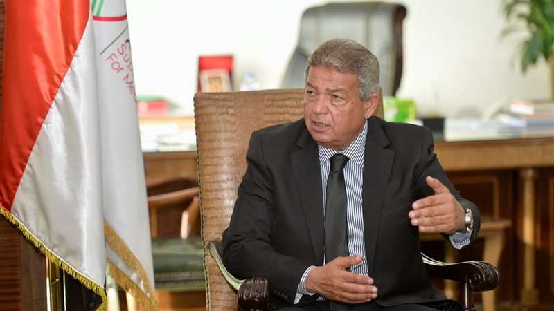 خالد عبدالعزيز
